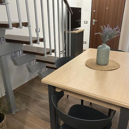 Casa Leonardo Apartment Комизо Екстериор снимка